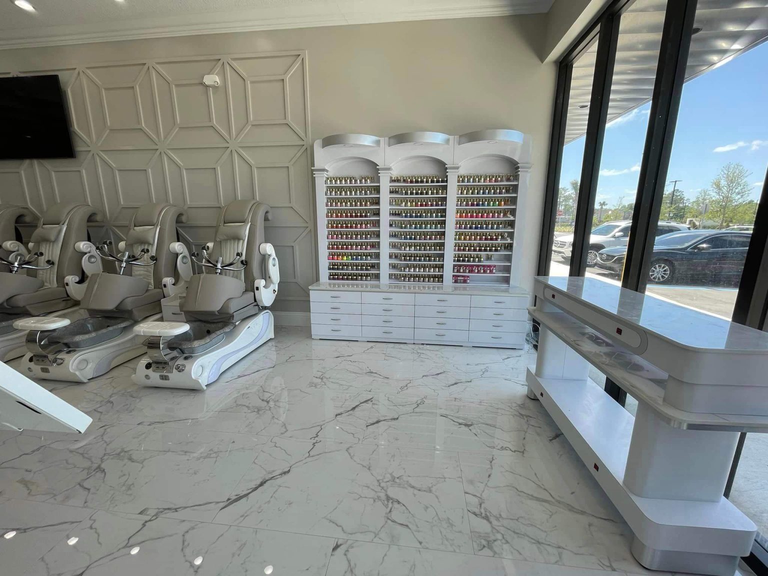 Gallery GLITZ & GLAM NAIL SALON